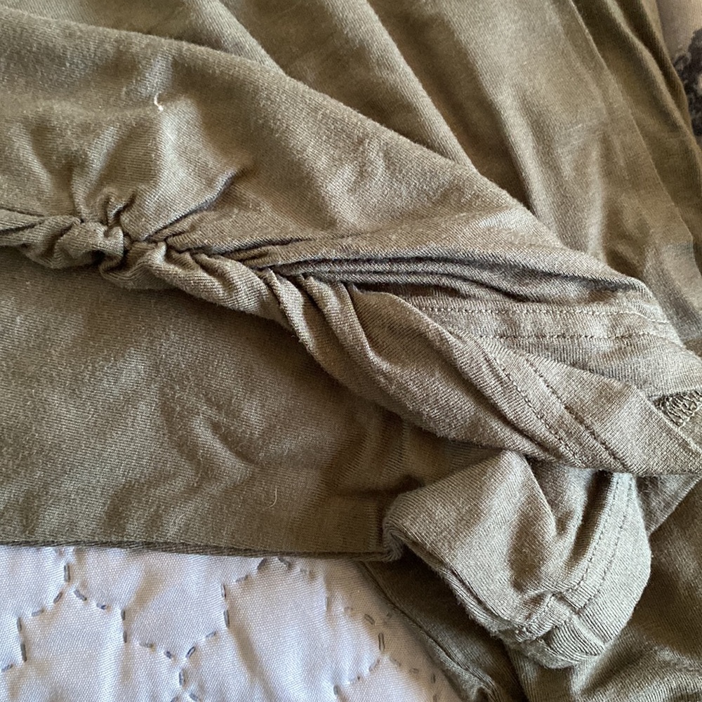 Lounge Set In Green Super Comfy And Soft - image 4